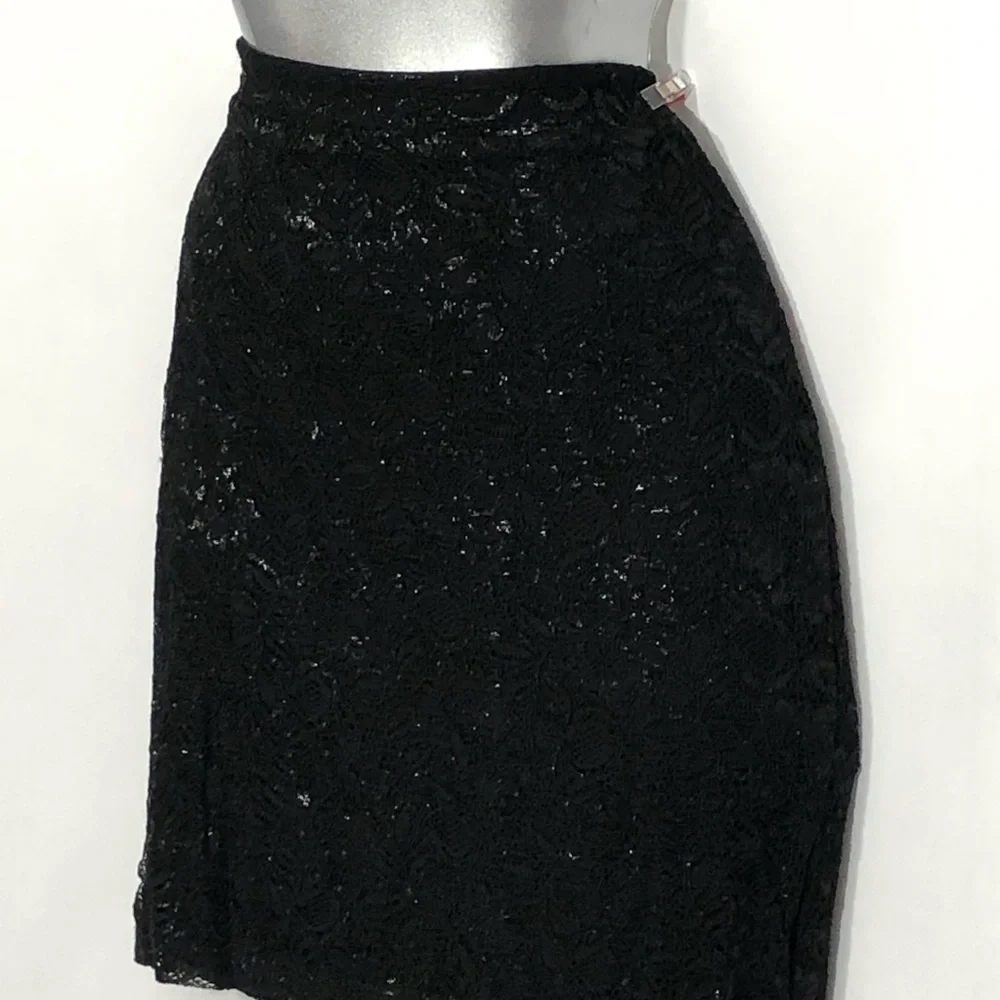 H&M black lace with metallic thread mini - Picture 3 of 8